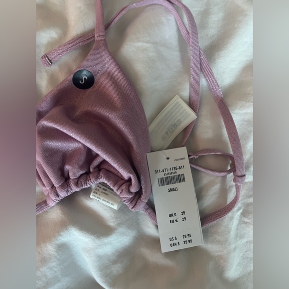 Hollister bathing suit - Picture 4 of 4